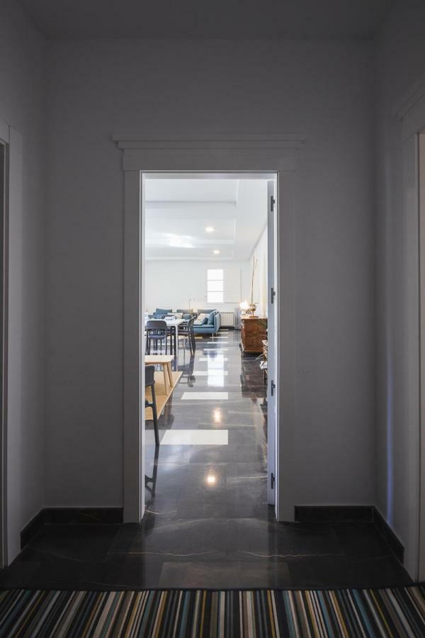 My Way Away Suites Zaragoza Exterior photo