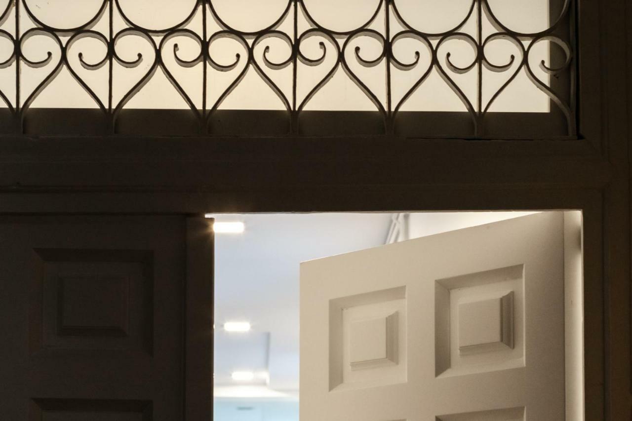 My Way Away Suites Zaragoza Exterior photo