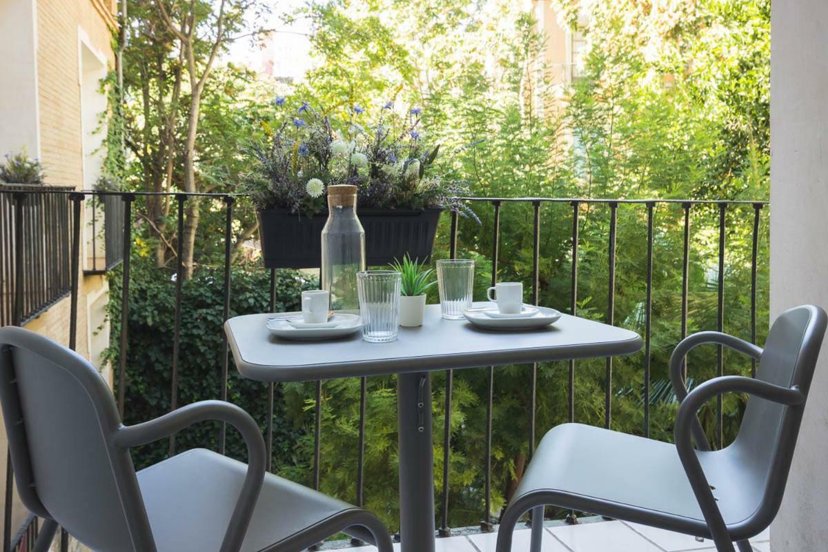 My Way Away Suites Zaragoza Exterior photo
