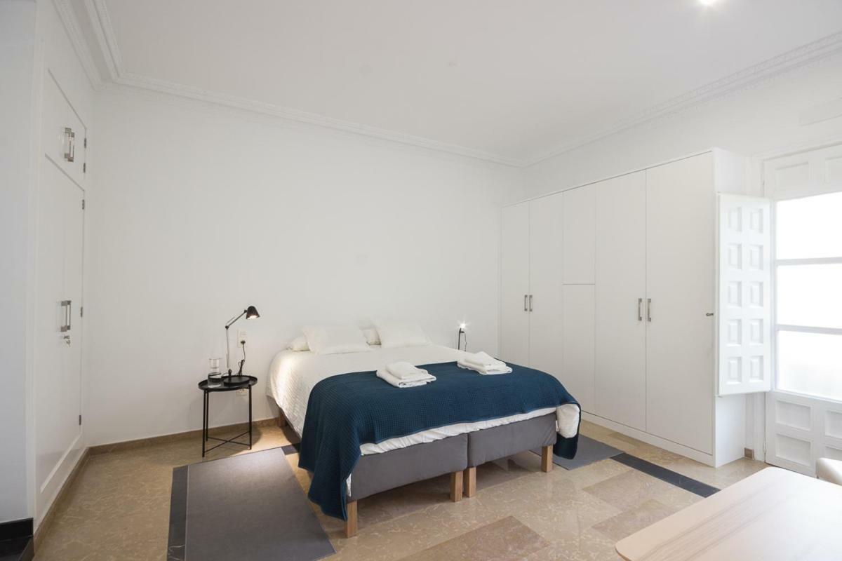My Way Away Suites Zaragoza Exterior photo